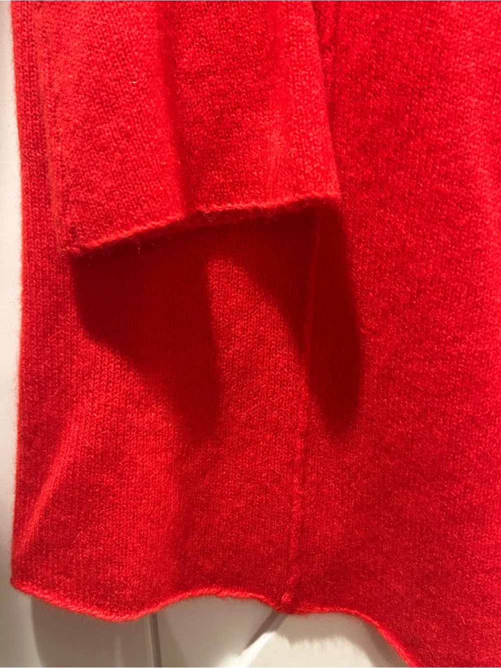 Cynthia Rowley 100% Cashmere 2-Ply Cherry Red Cardigan Sweater Medium